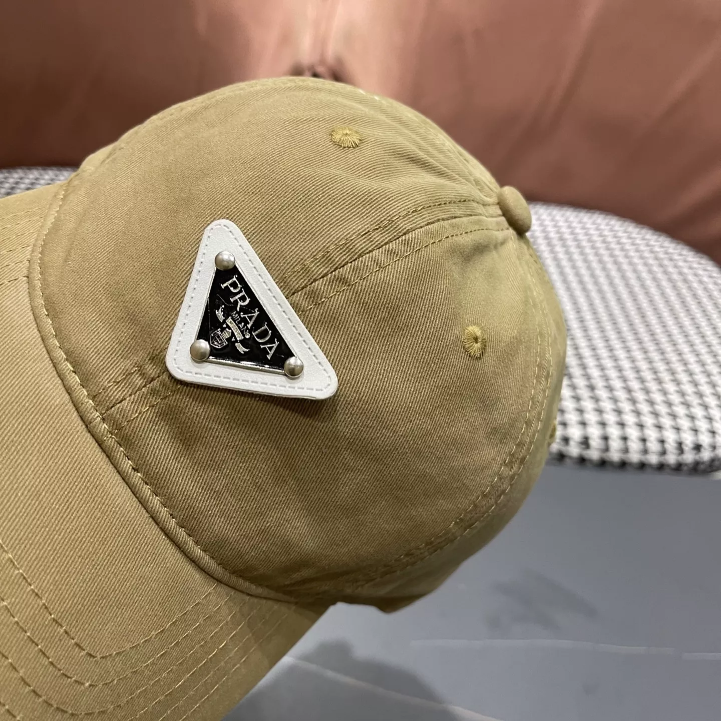 Prada Caps NewStyle 5619