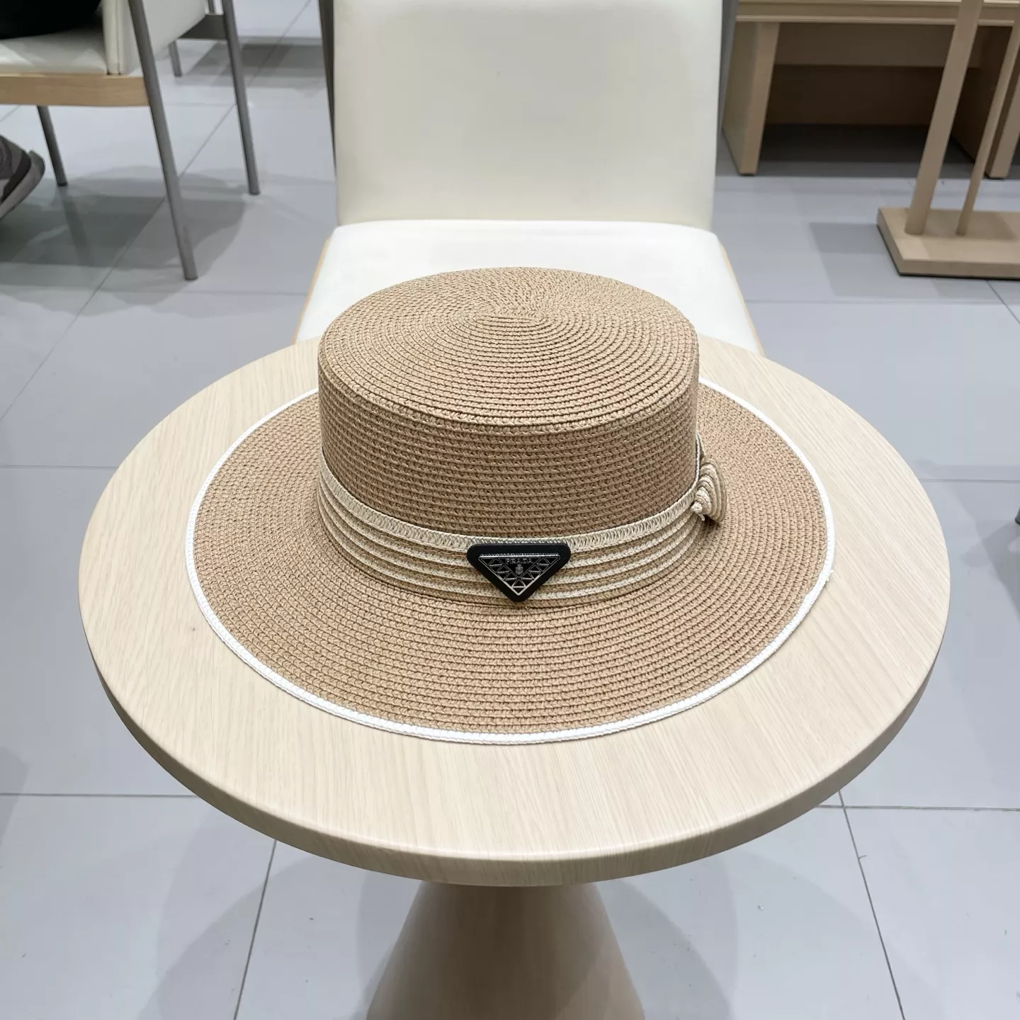 Prada Caps NewStyle 7049
