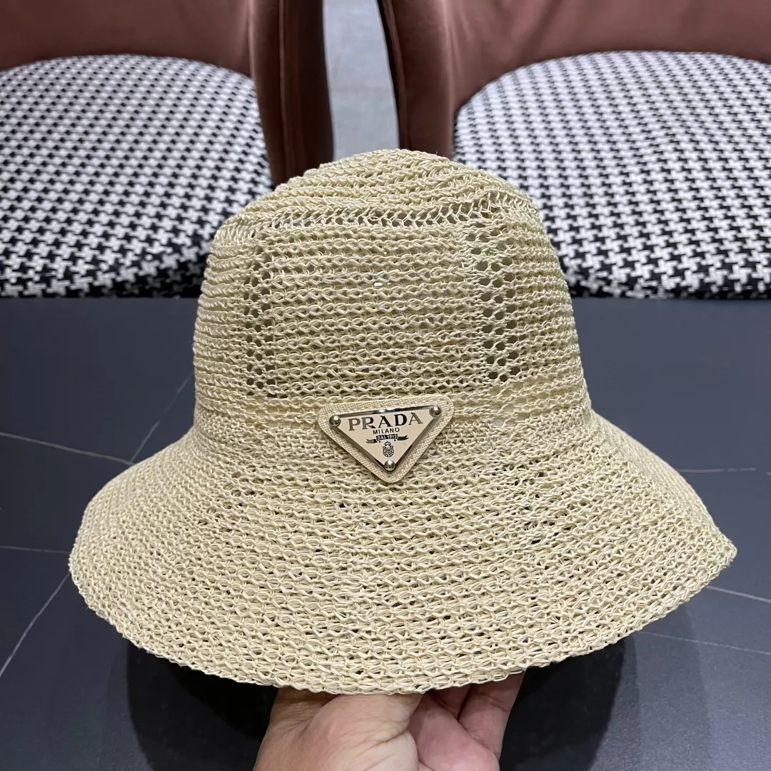 Prada Caps NewStyle 7549