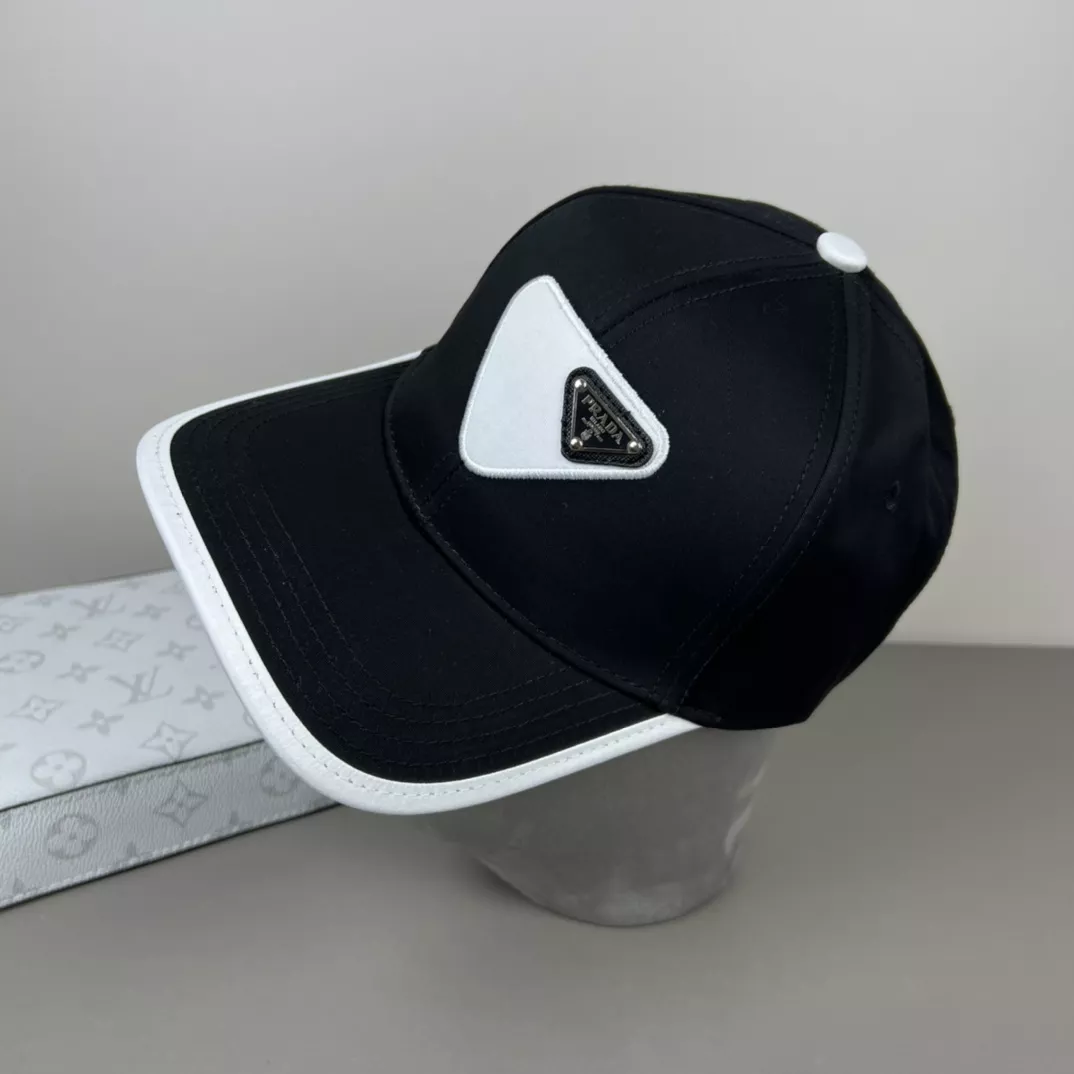 Prada Caps Refined 3222