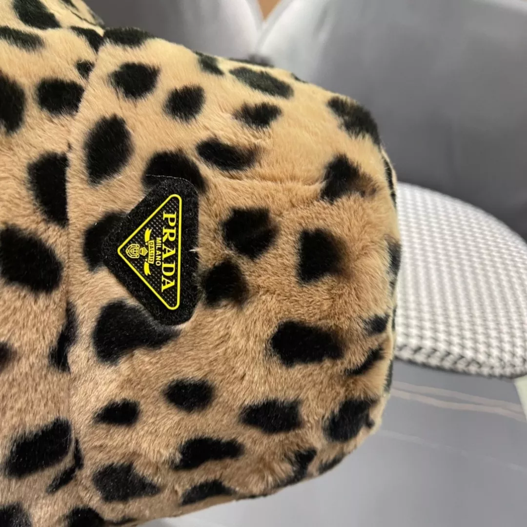 Prada Caps Refined 8849