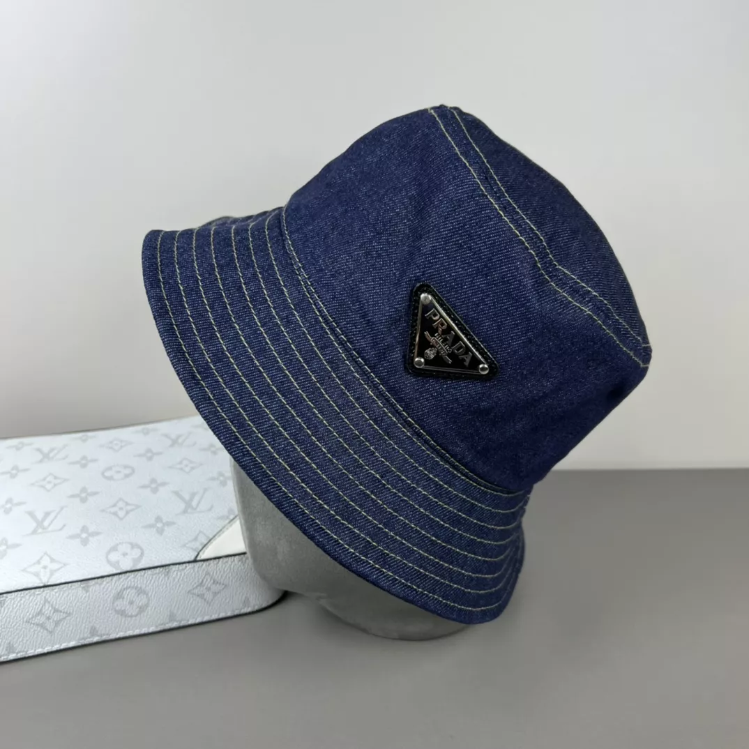 Prada Caps Resilient 1691