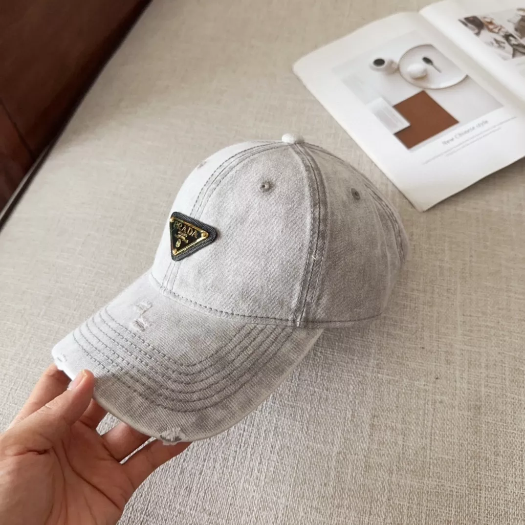 Prada Caps Sleek 1816