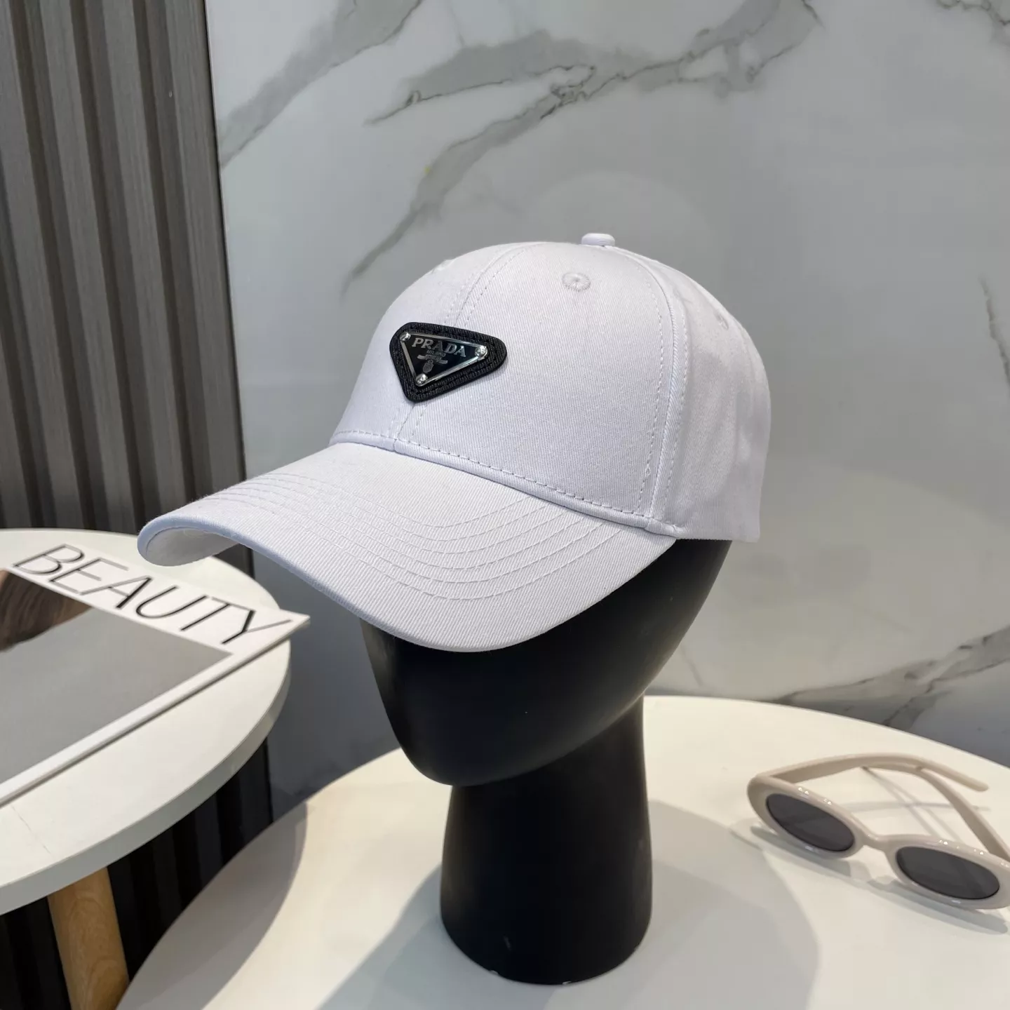 Prada Caps SmartChoice 3978