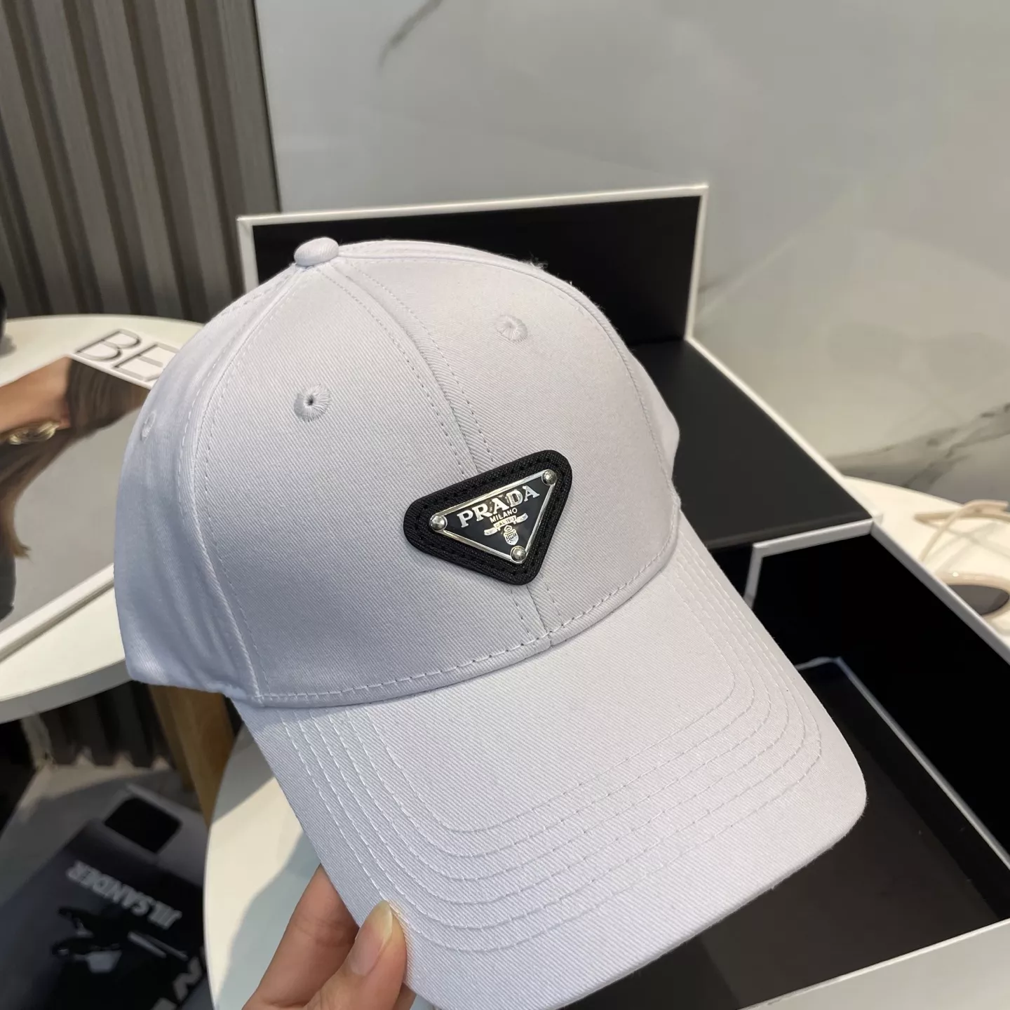 Prada Caps SmartChoice 3978