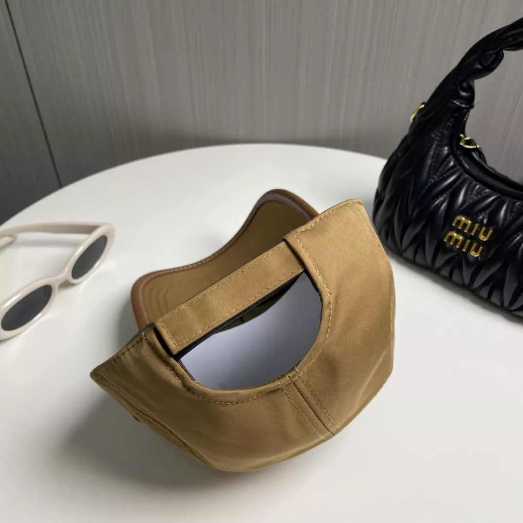 Prada Caps Sophisticated 128
