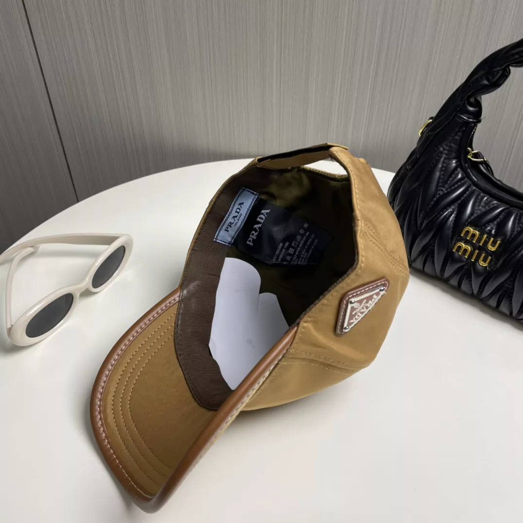 Prada Caps Sophisticated 128