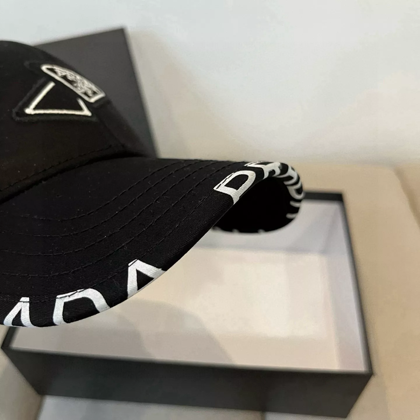 Prada Caps Sophisticated 7790