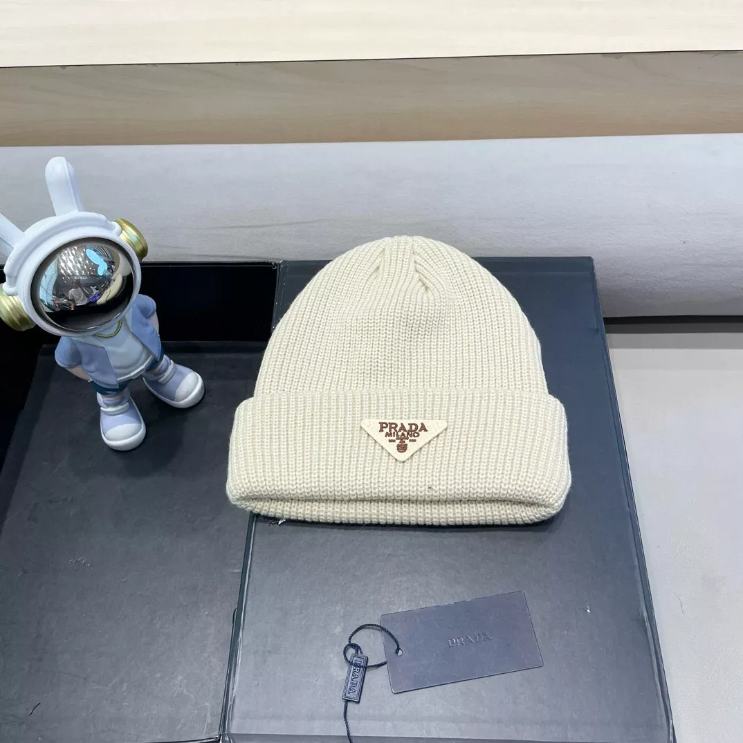Prada Caps Sophisticated 936