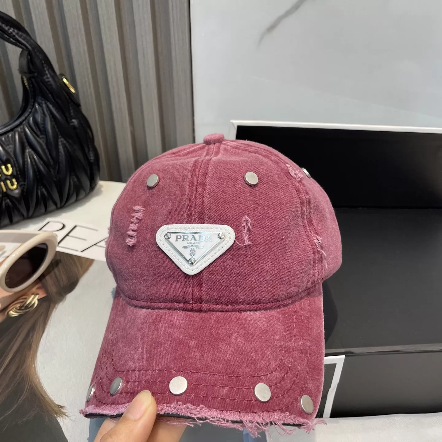 Prada Caps TopPick 7816