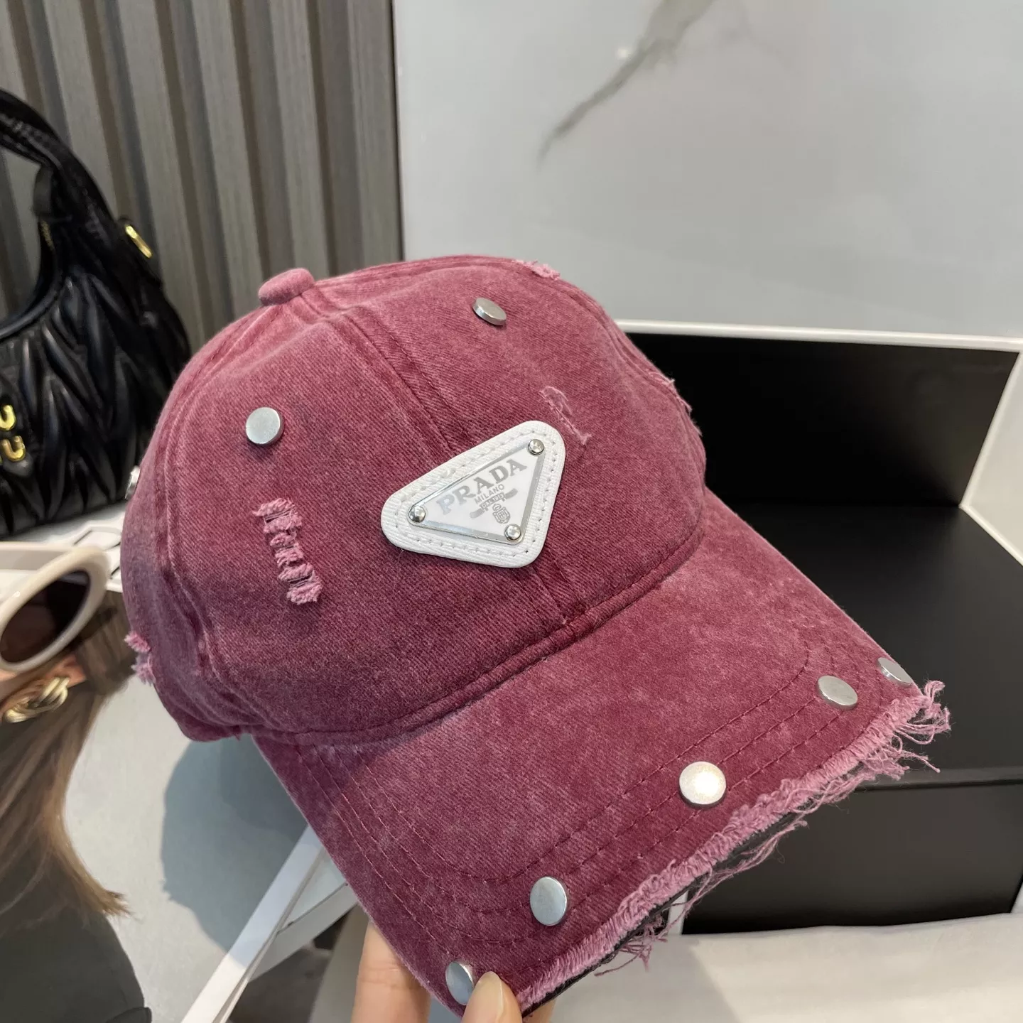 Prada Caps TopPick 7816
