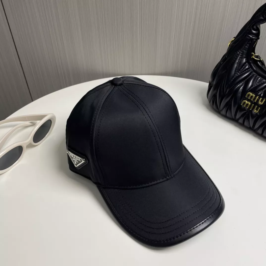 Prada Caps Trendy 1767