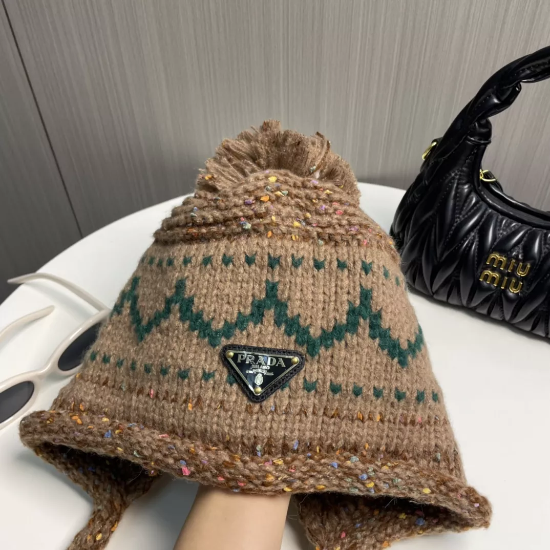 Prada Caps Vibrant 7252