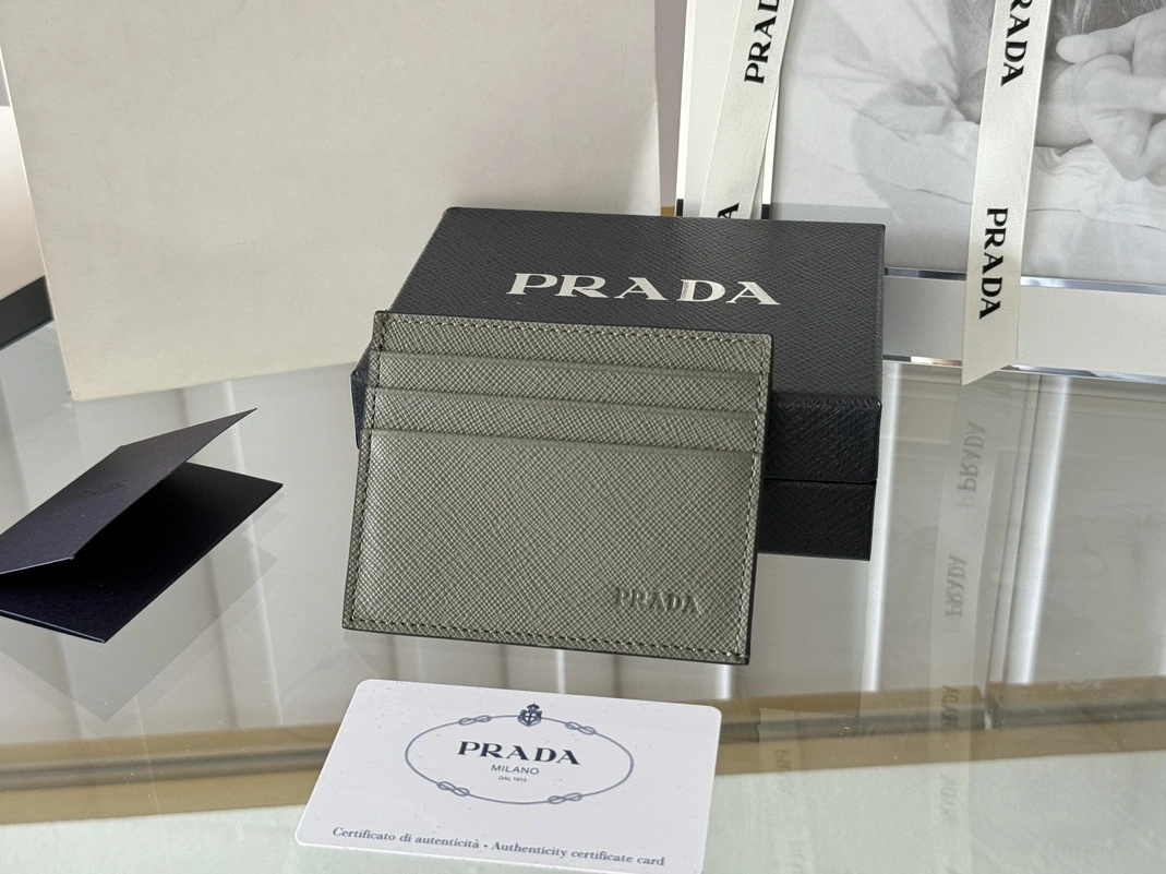 Prada Card Case EyeCatching 5909