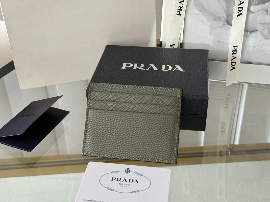 Prada Card Case EyeCatching 5909