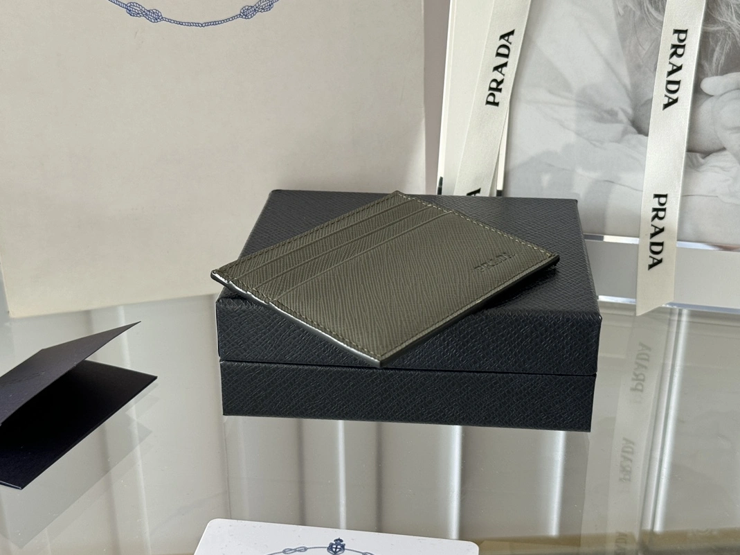 Prada Card Case EyeCatching 5909