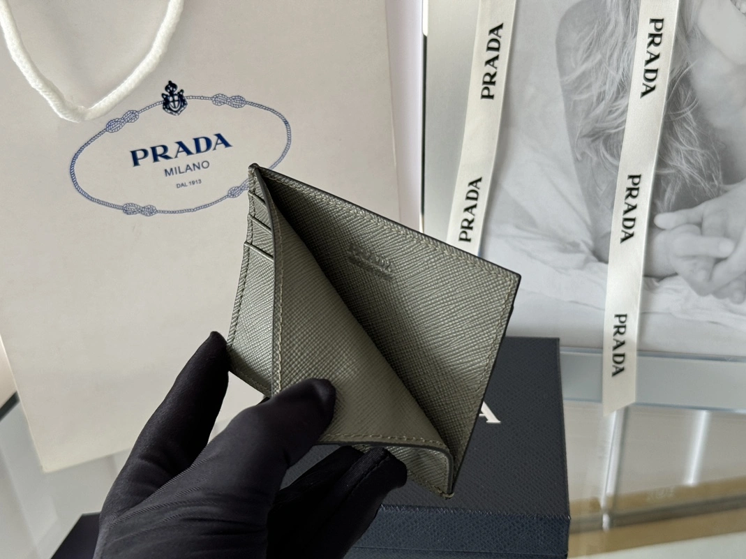 Prada Card Case EyeCatching 5909