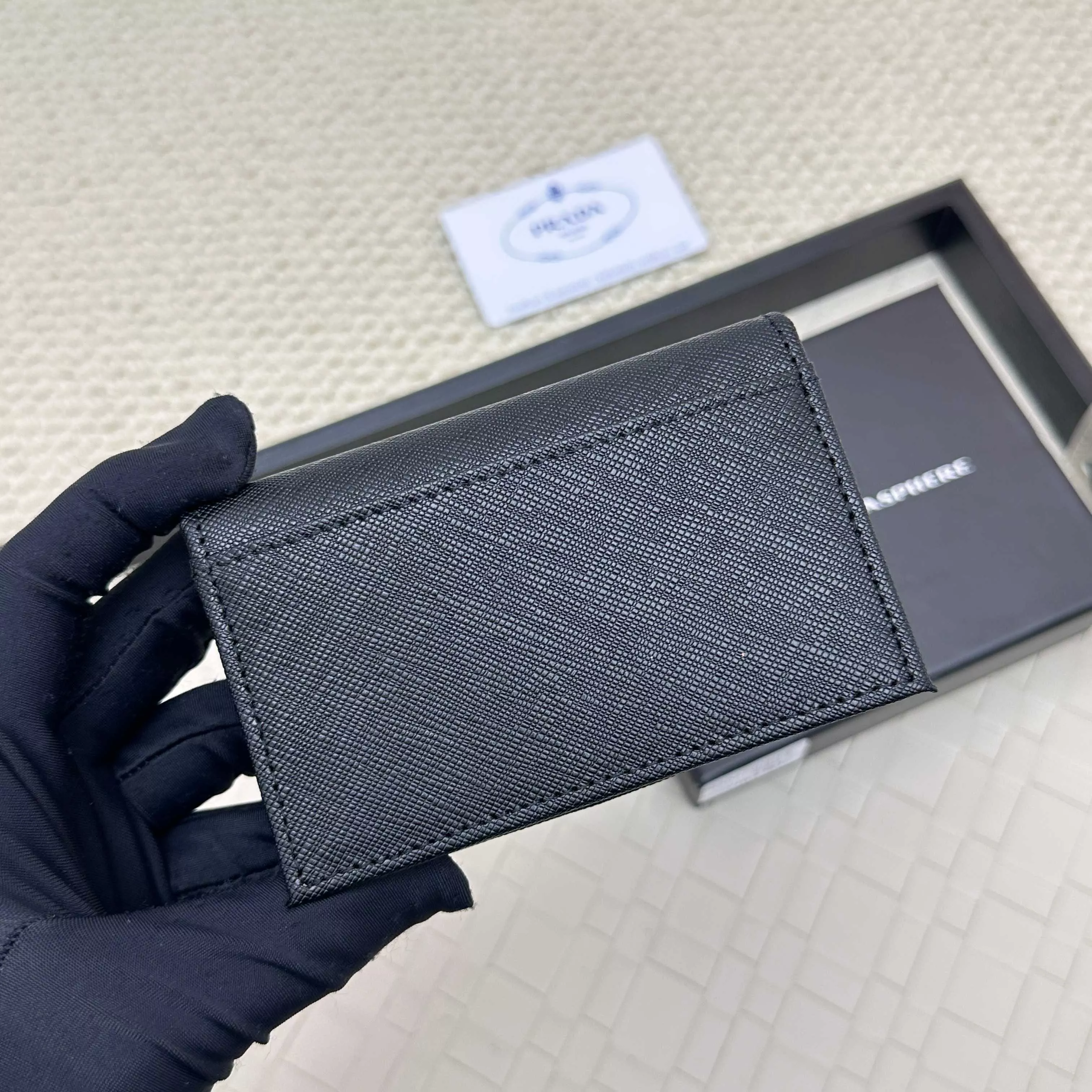 Prada Card Case Fashionable 5563