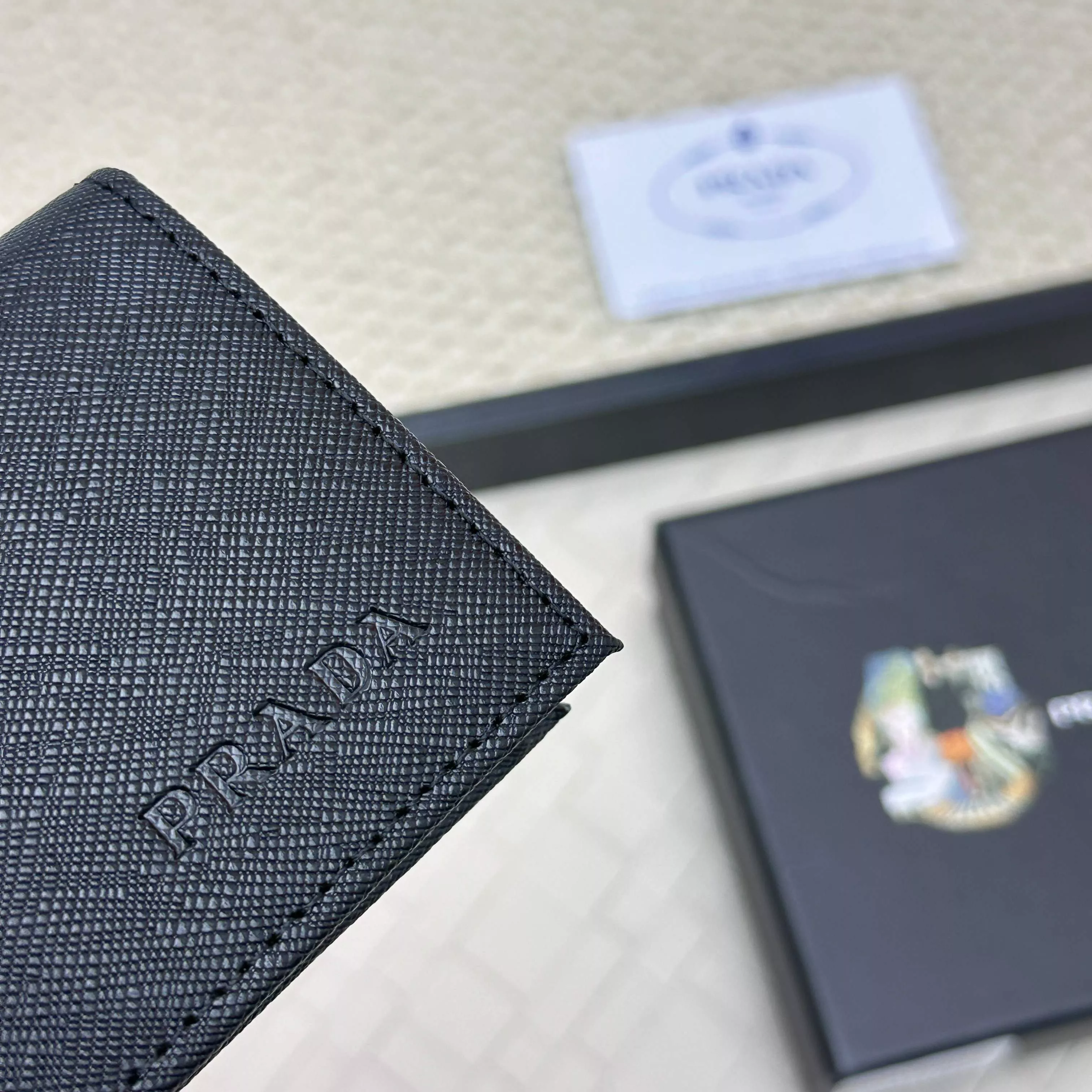 Prada Card Case Fashionable 5563