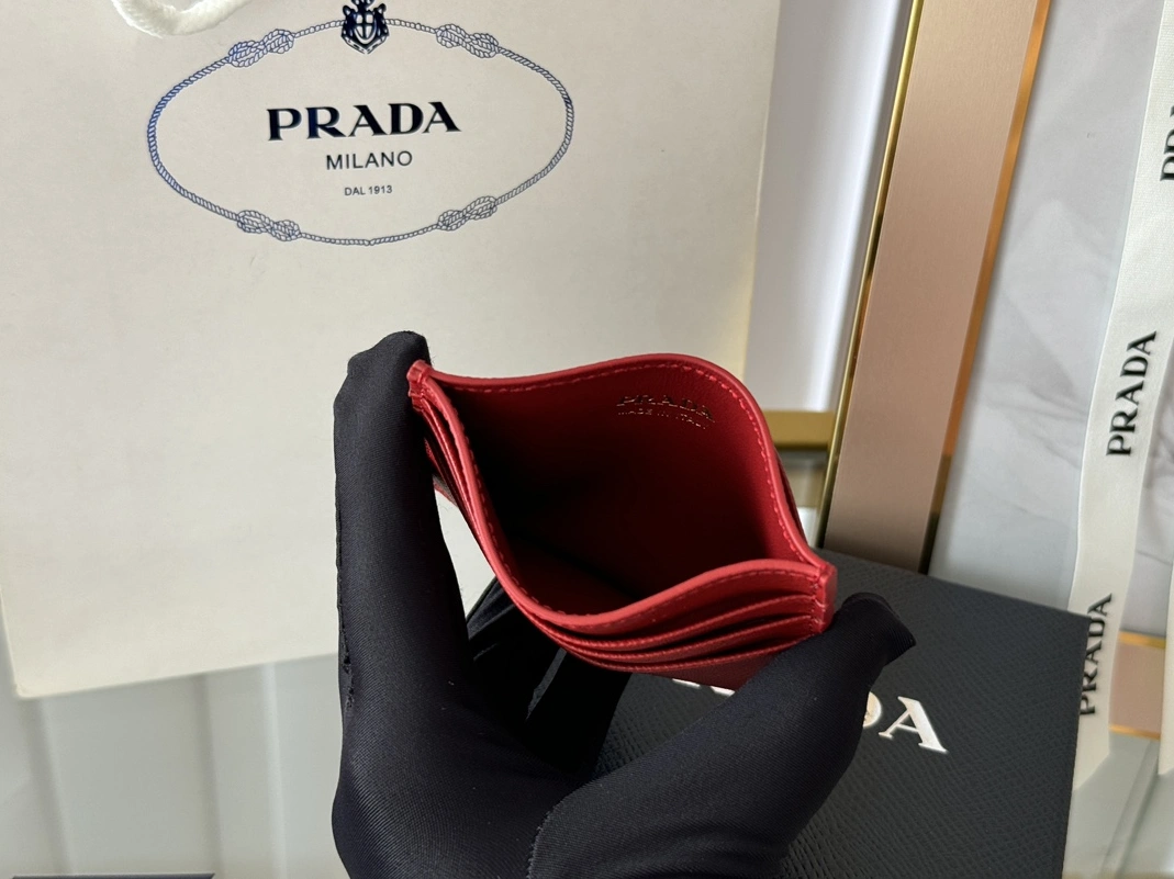 Prada Card Case For Women Affordable 670