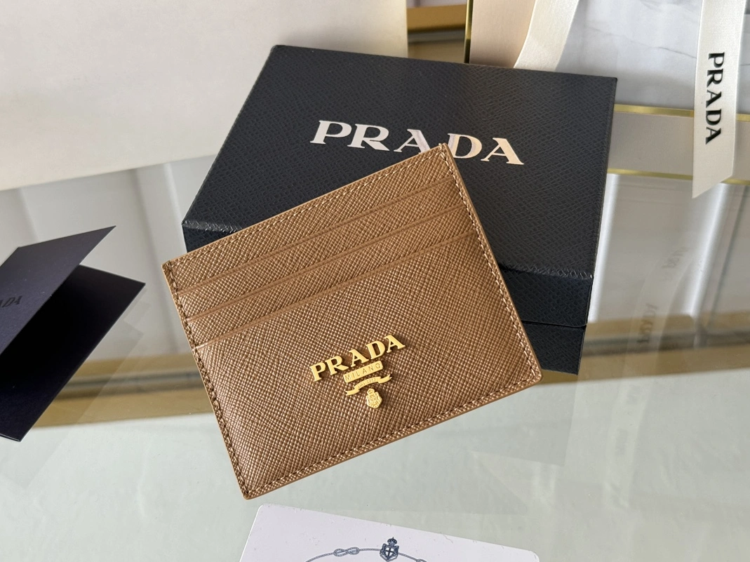 Prada Card Case For Women Elegant 9839