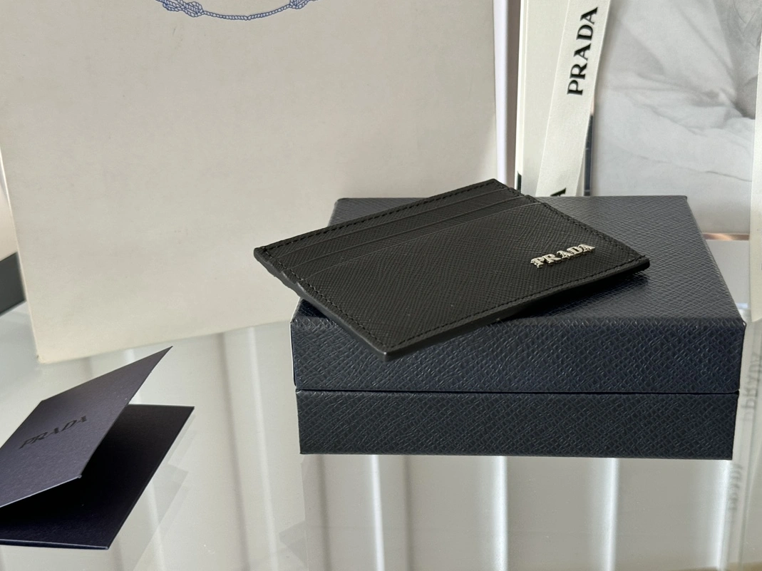 Prada Card Case Minimalist 7611