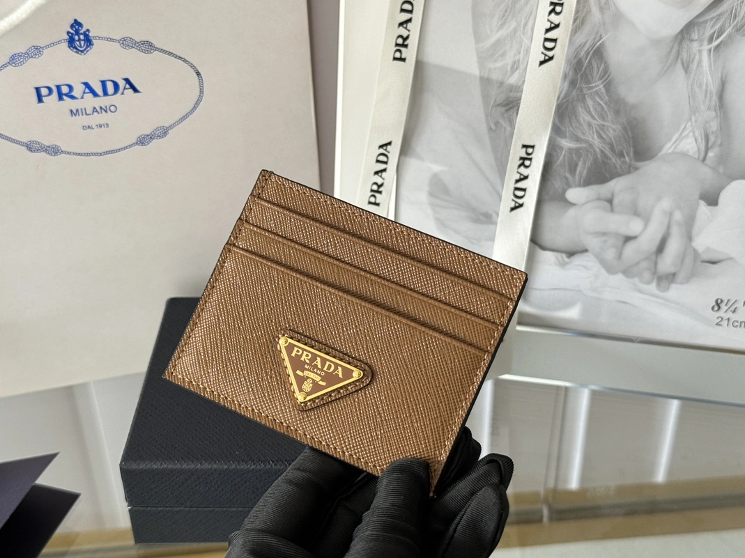 Prada Card Case Unique 7736