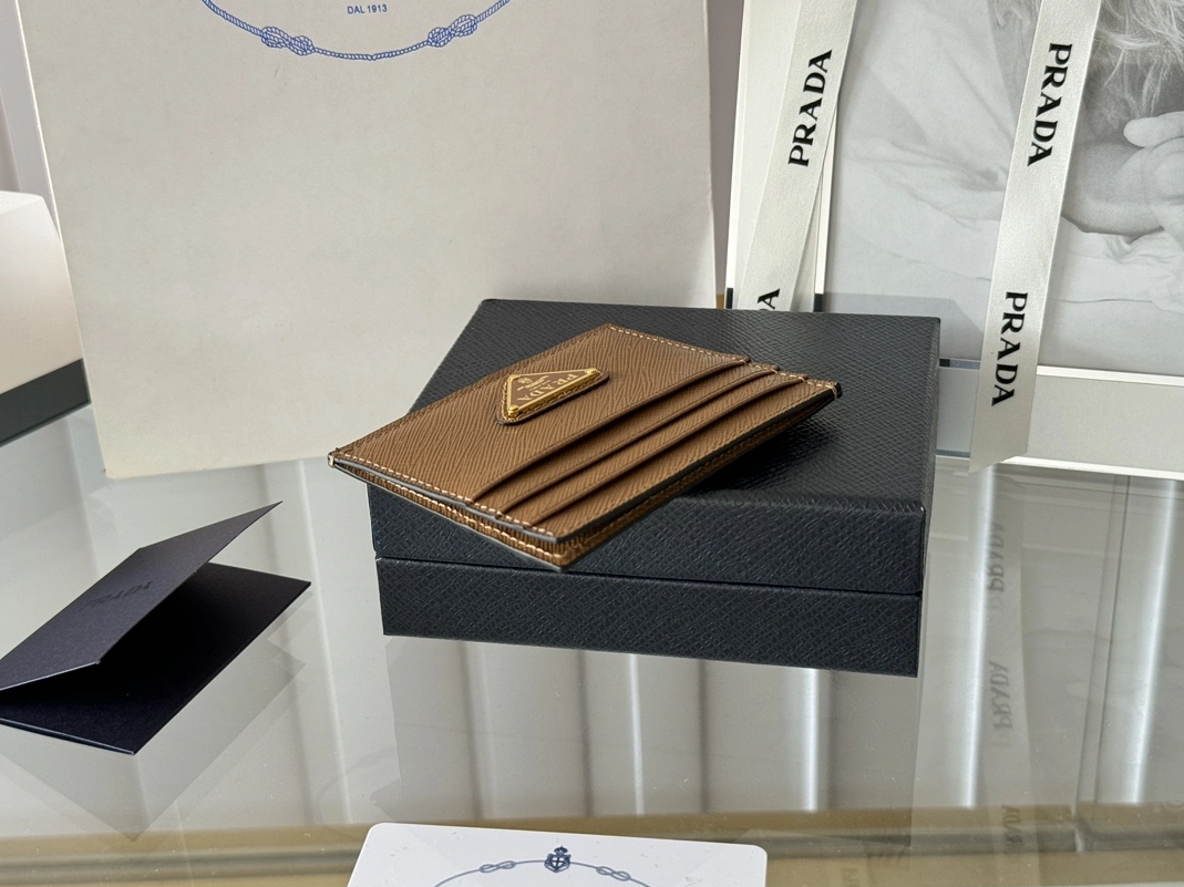 Prada Card Case Unique 7736