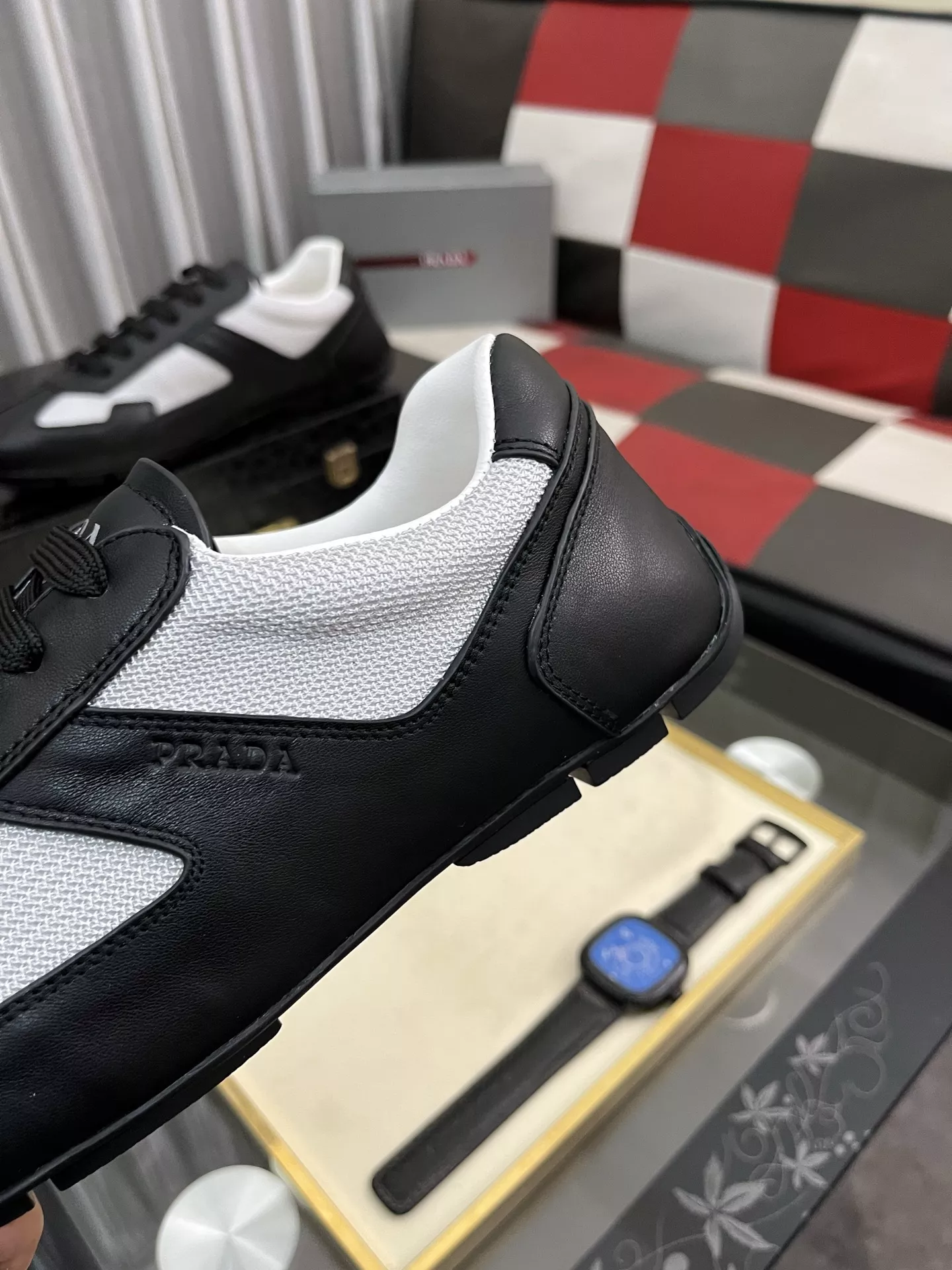 Prada Casual Shoes For Men Classic 3243