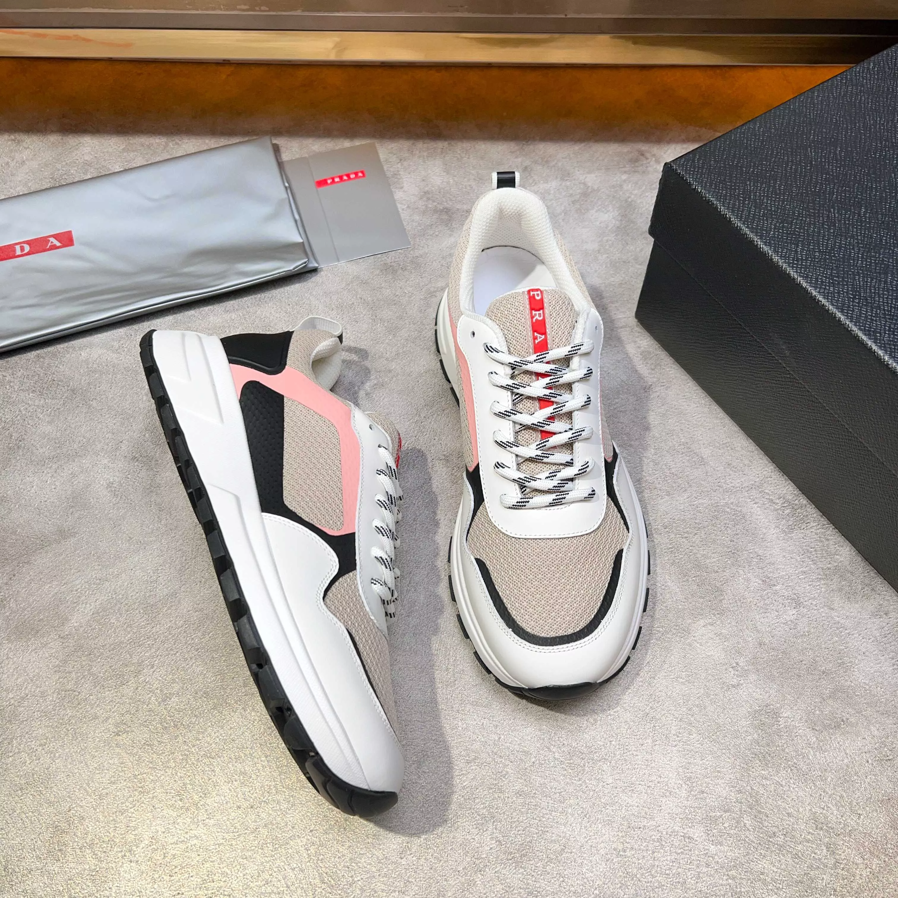 Prada Casual Shoes For Men Classic 4414