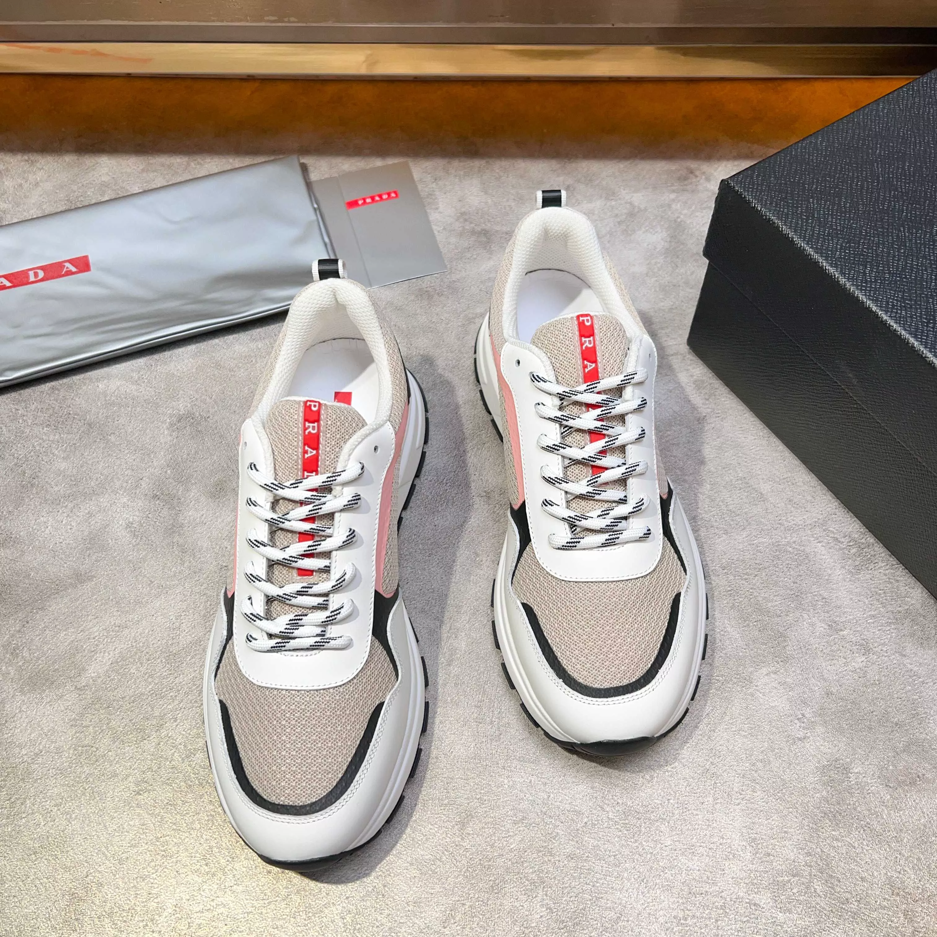 Prada Casual Shoes For Men Classic 4414