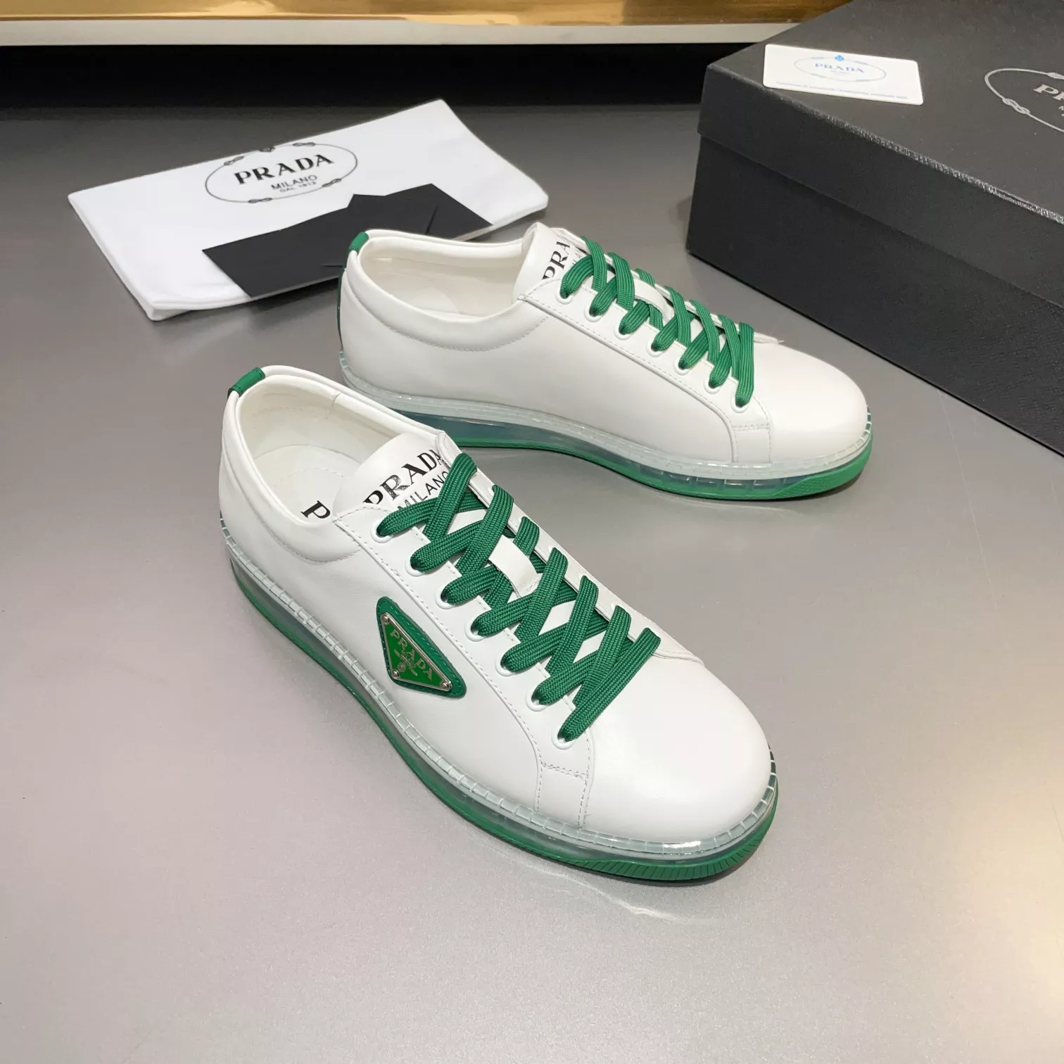 Prada Casual Shoes For Men Classic 7354