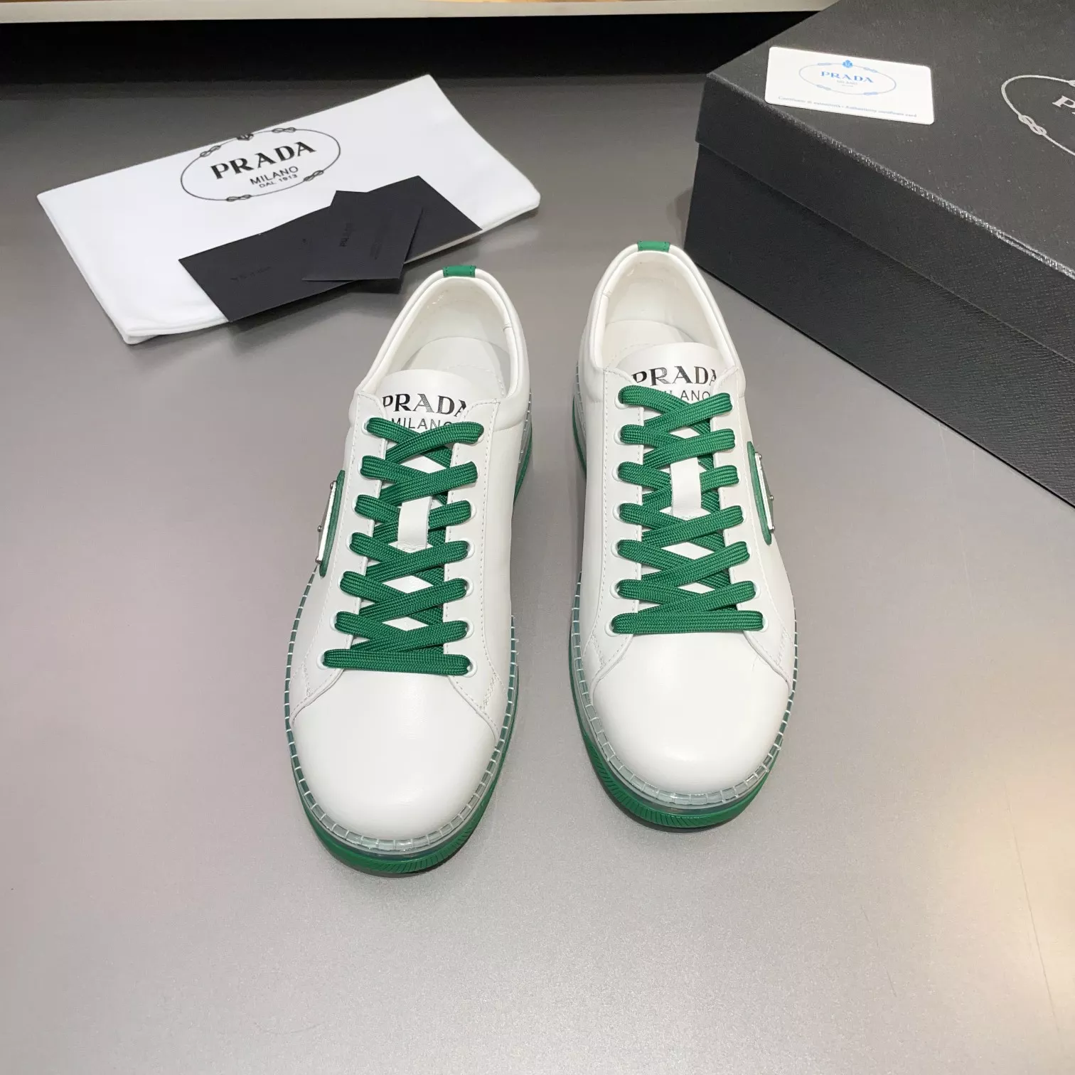 Prada Casual Shoes For Men Classic 7354