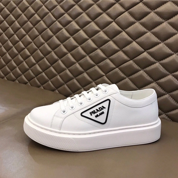 Prada Casual Shoes For Men Classic 8792