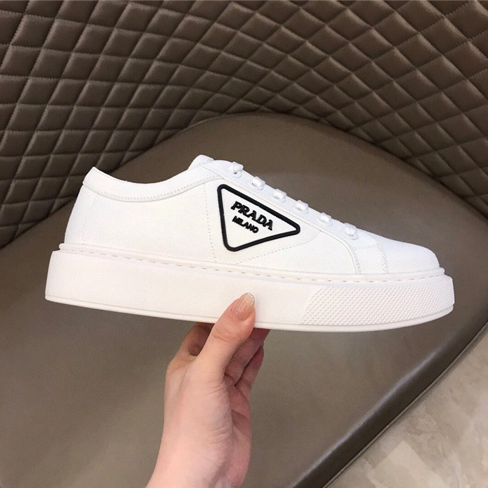 Prada Casual Shoes For Men Classic 8792