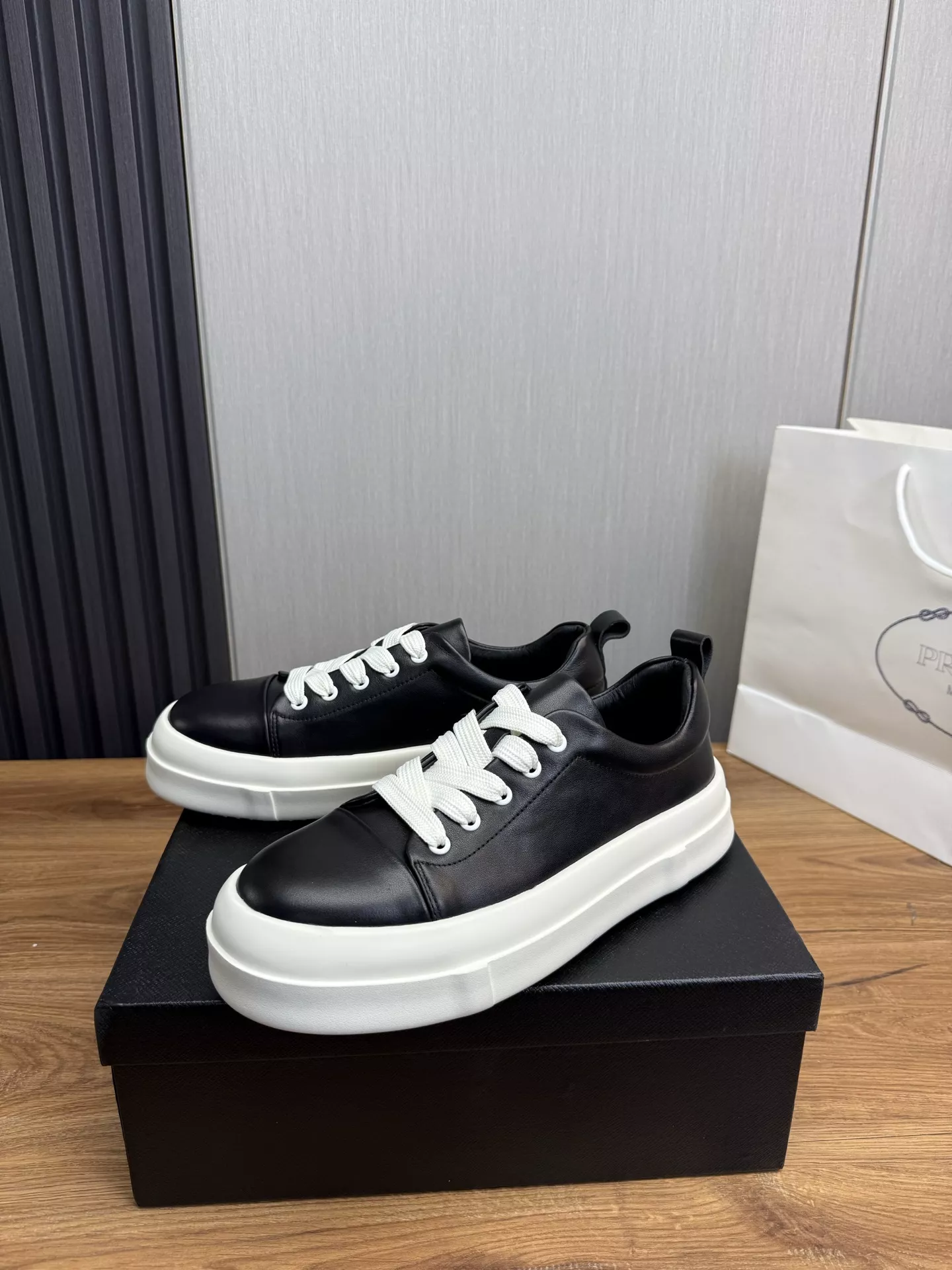 Prada Casual Shoes For Men Comfortable 8273