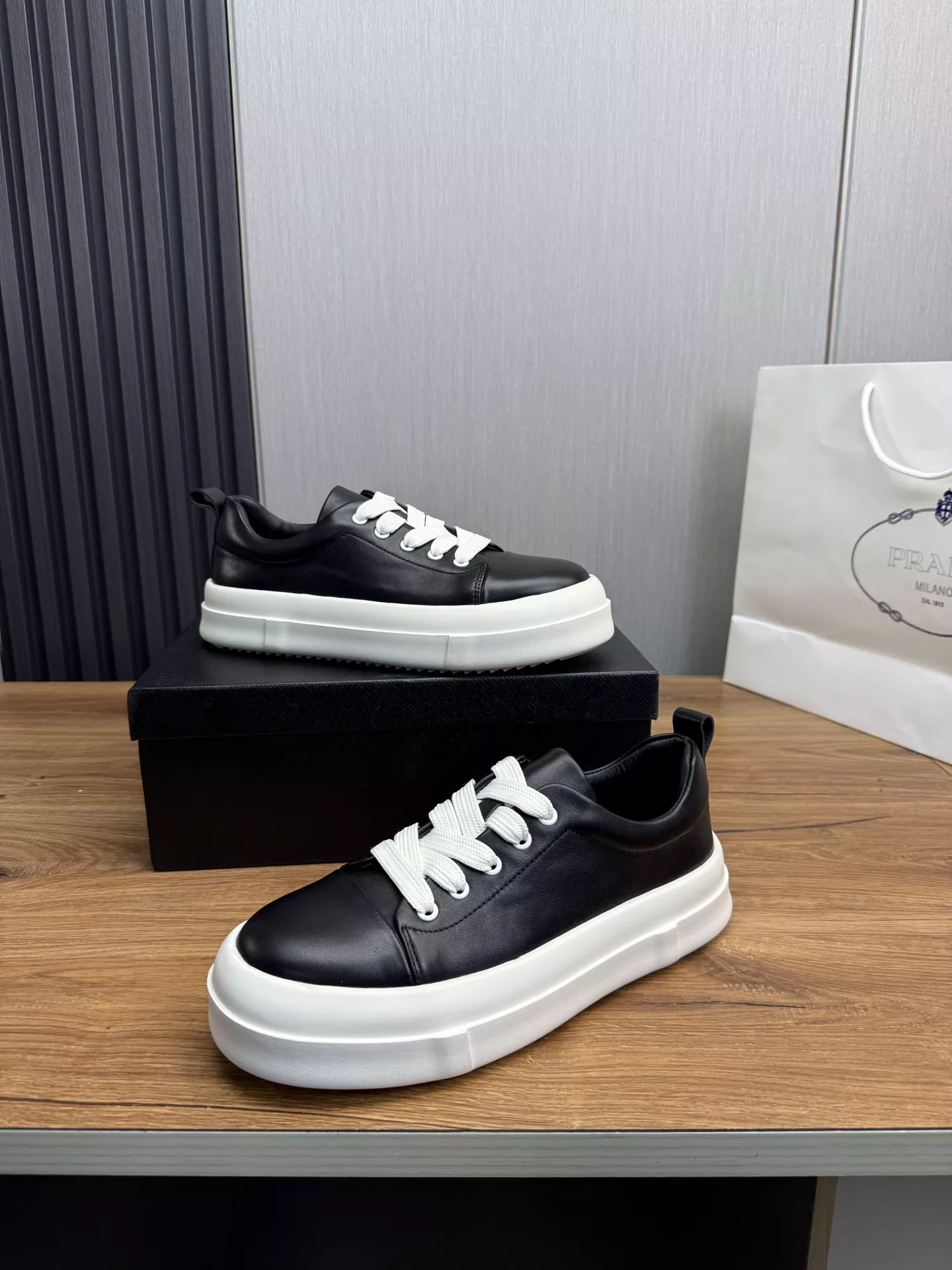 Prada Casual Shoes For Men Comfortable 8273