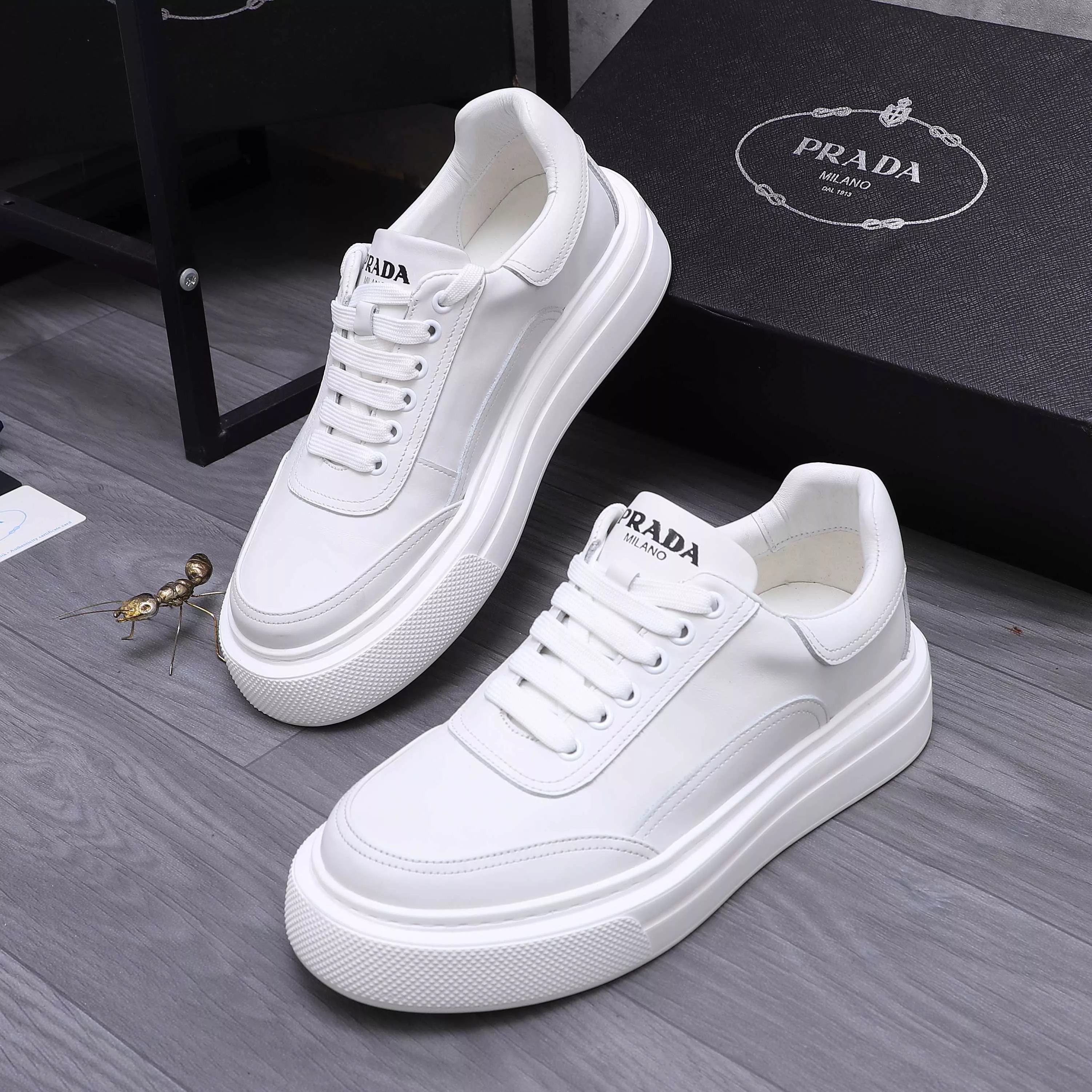 Prada Casual Shoes For Men Compact 9826