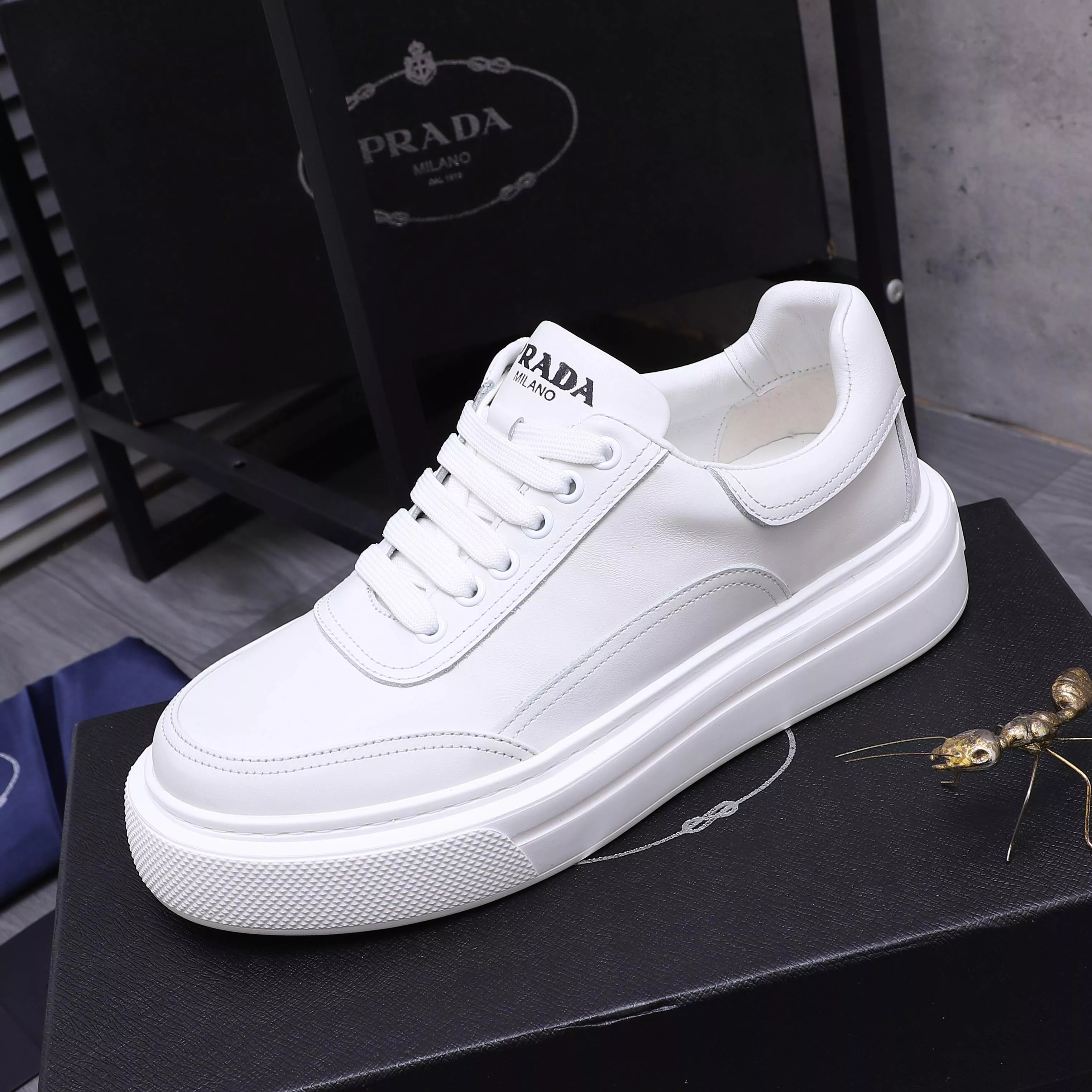 Prada Casual Shoes For Men Compact 9826