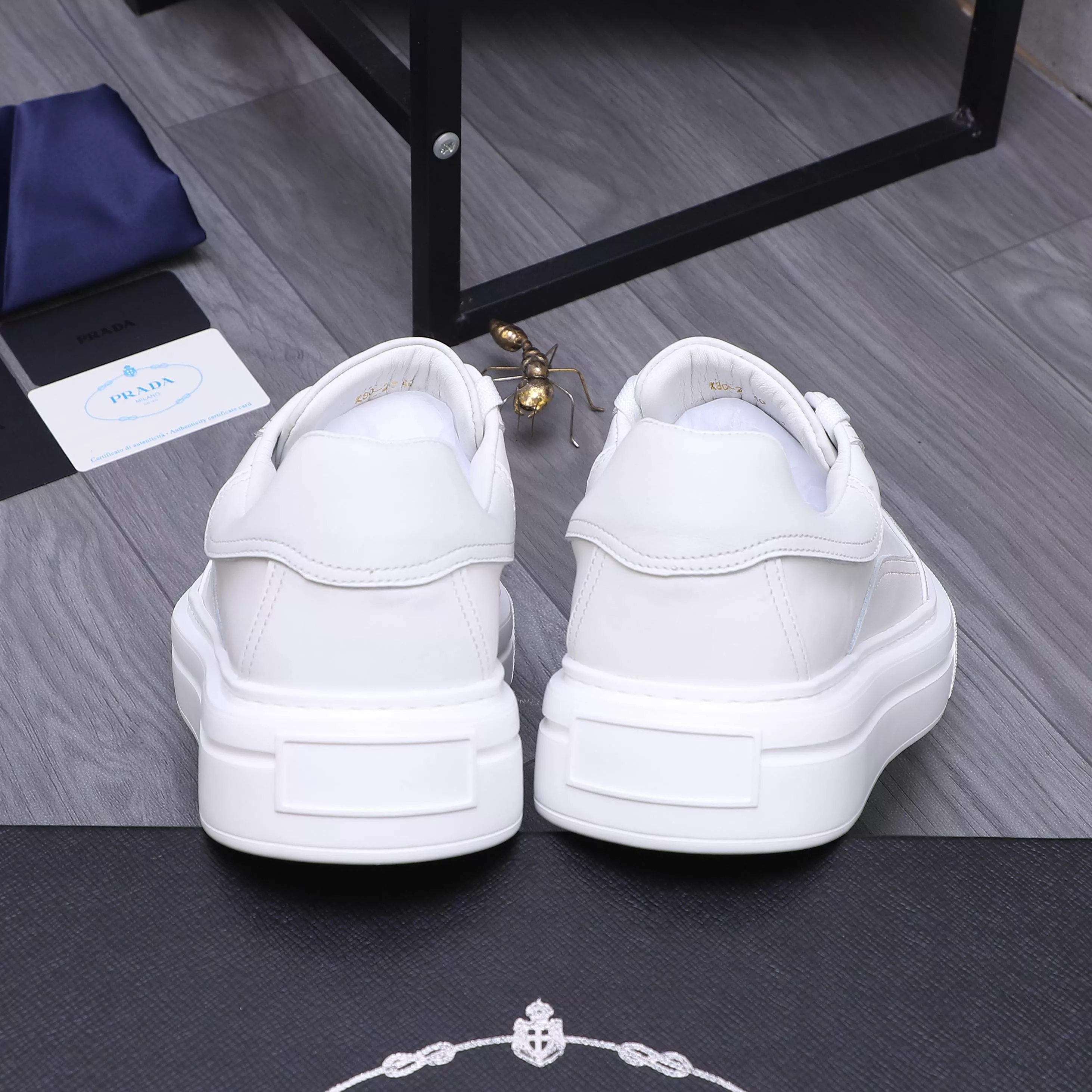 Prada Casual Shoes For Men Compact 9826