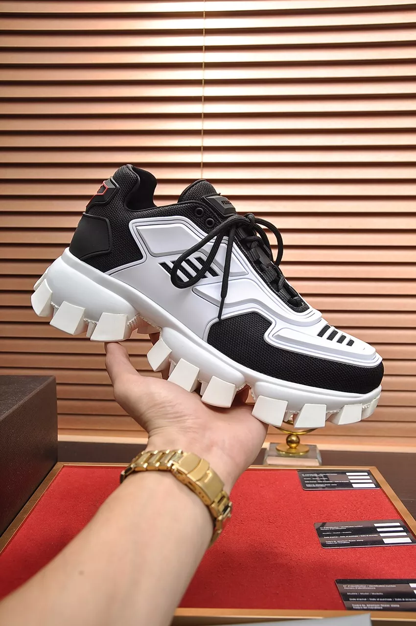 Prada Casual Shoes For Men Durable 5168