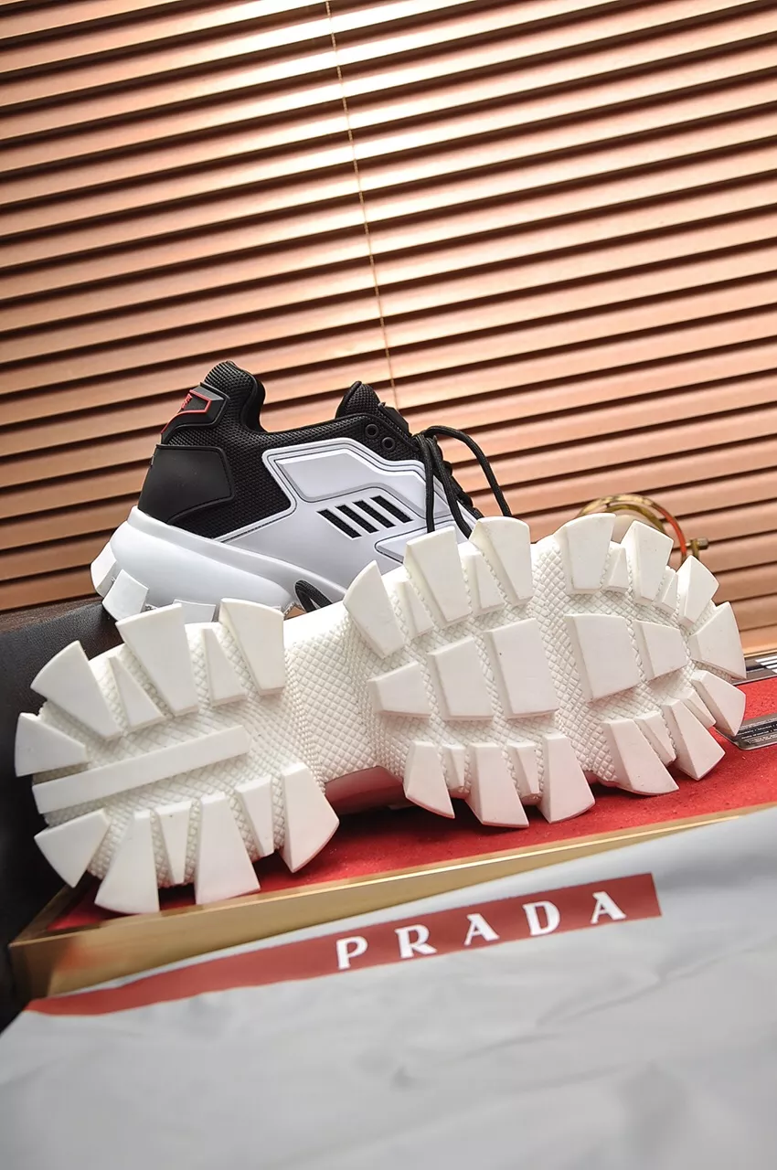 Prada Casual Shoes For Men Durable 5168