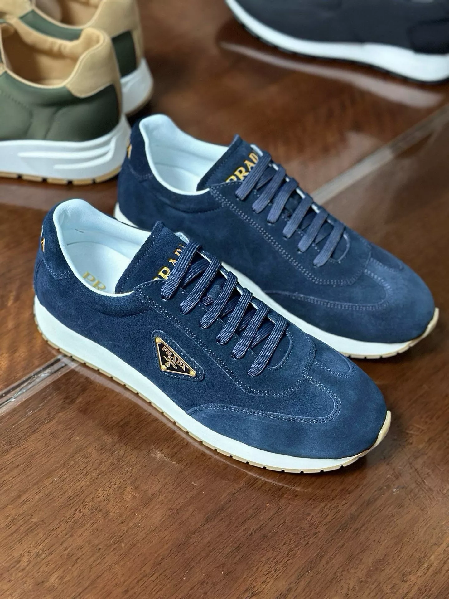 Prada Casual Shoes For Men Durable 6262