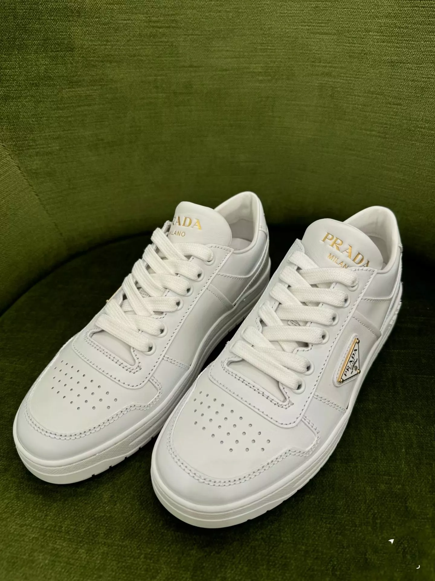 Prada Casual Shoes For Men Durable 7875