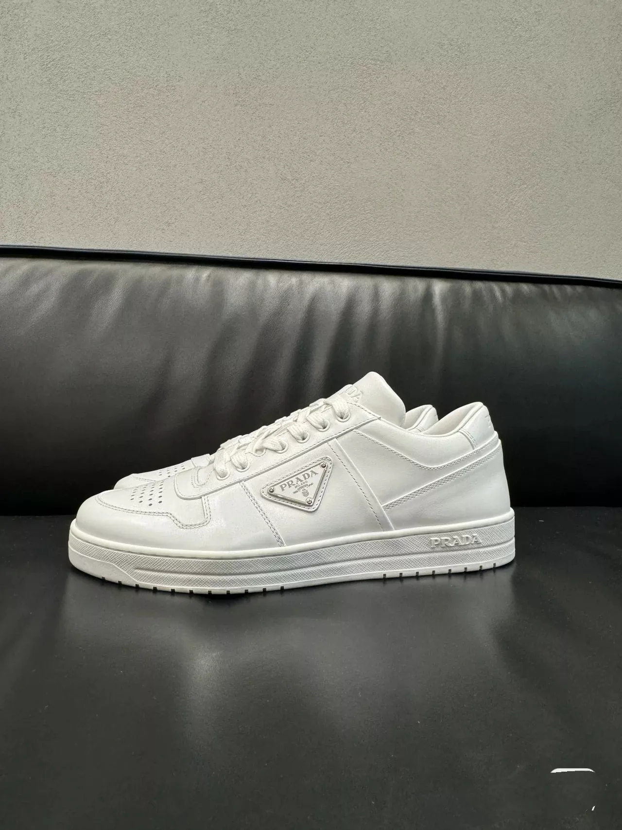 Prada Casual Shoes For Men Durable 7875