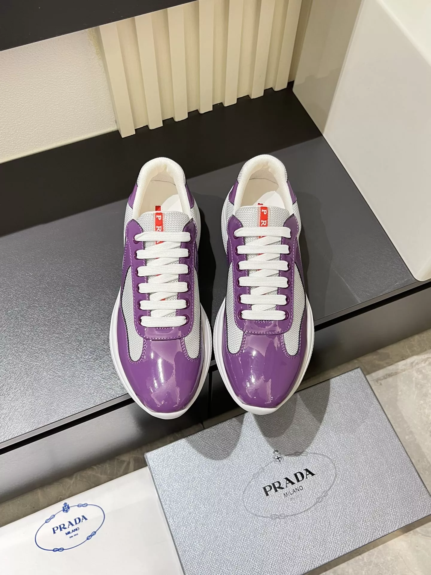 Prada Casual Shoes For Men Elegant 101