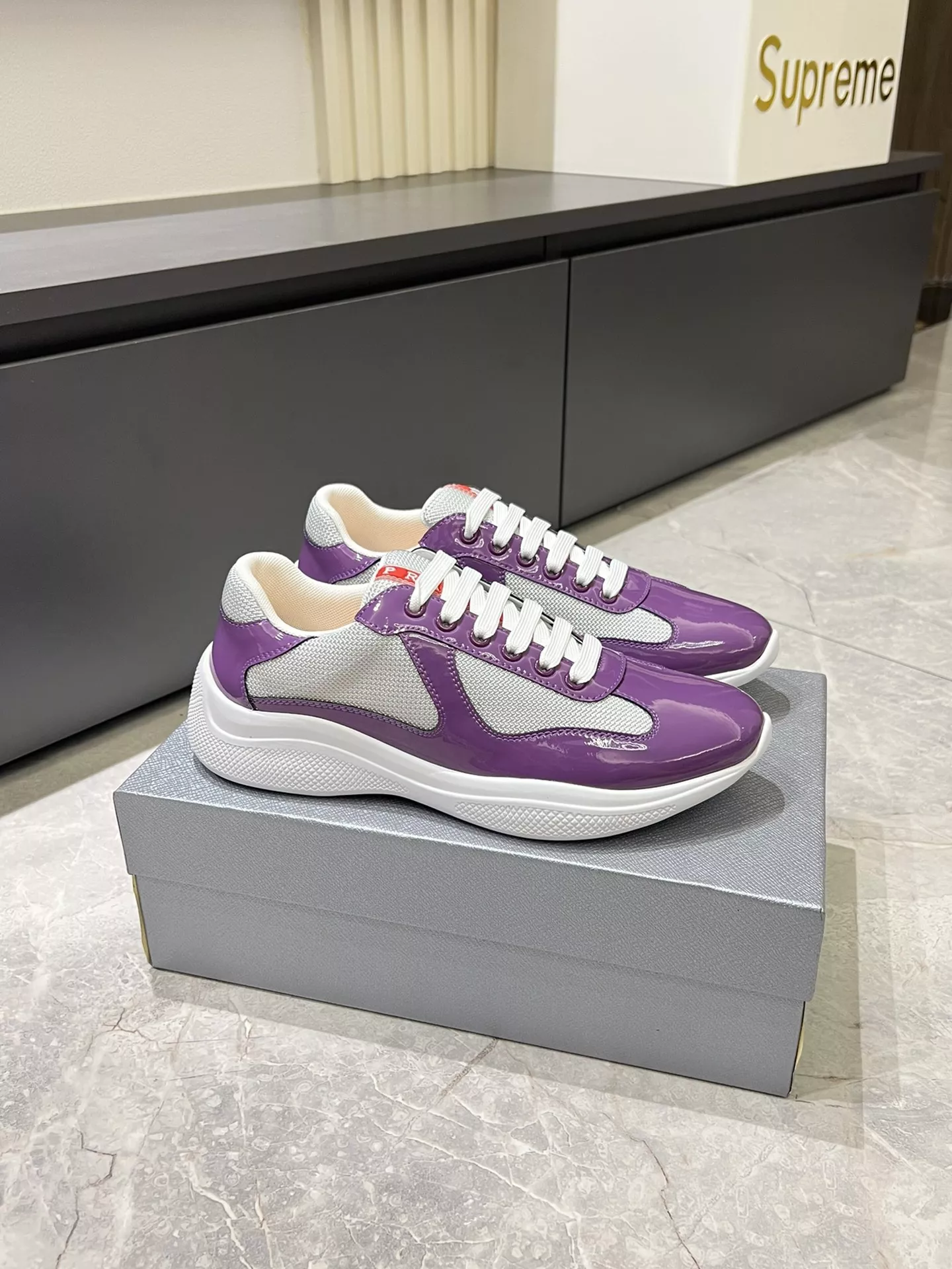 Prada Casual Shoes For Men Elegant 101