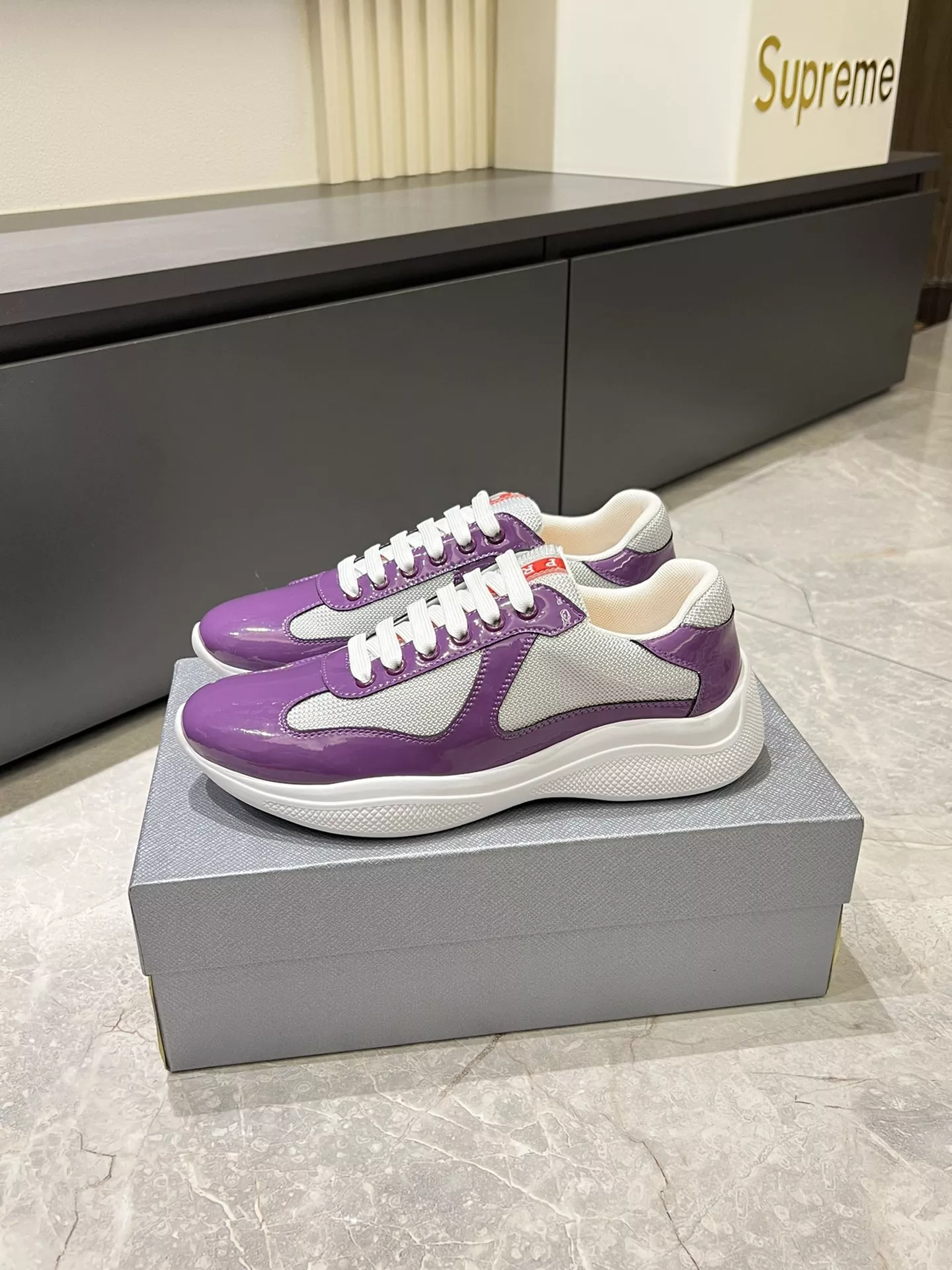 Prada Casual Shoes For Men Elegant 101