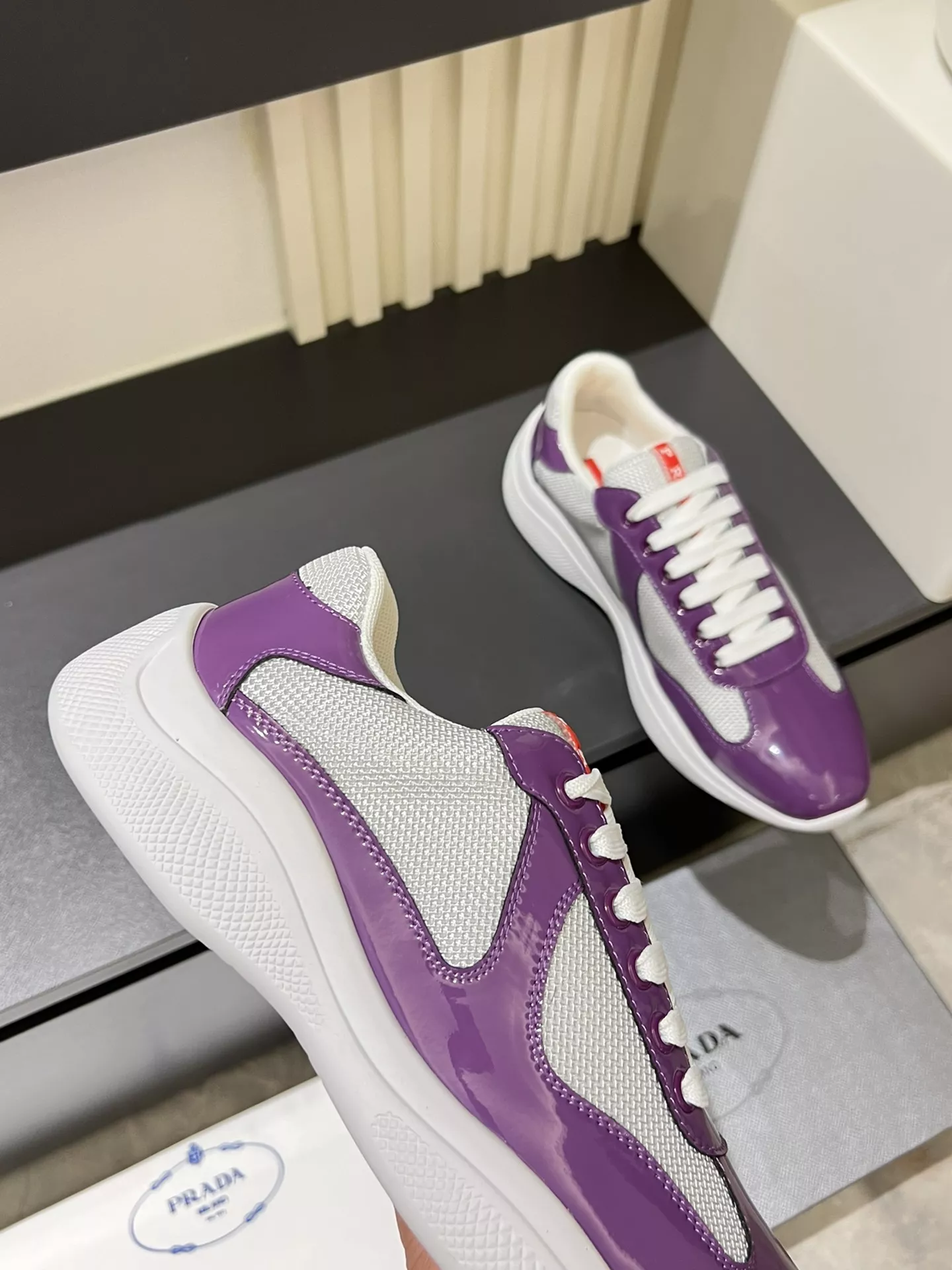 Prada Casual Shoes For Men Elegant 101