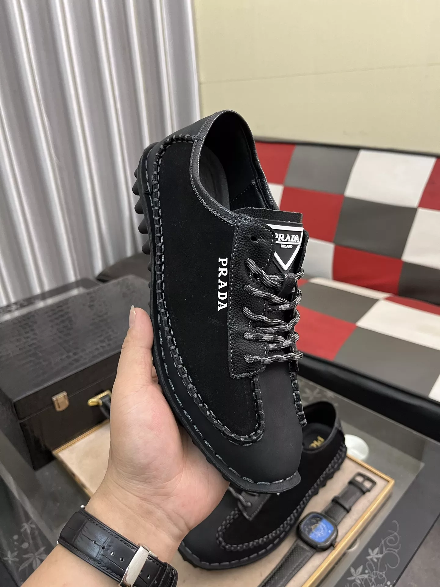 Prada Casual Shoes For Men Elegant 229